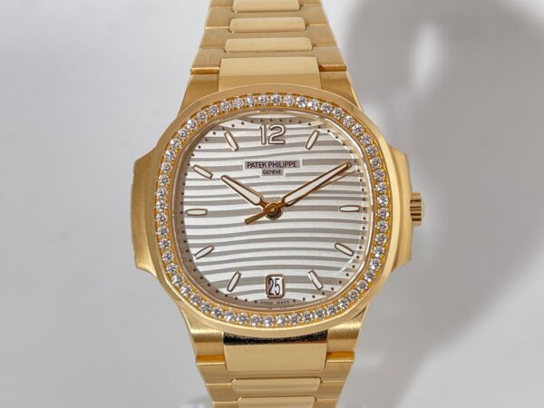 Patek-Philippe-Nautilus-7118